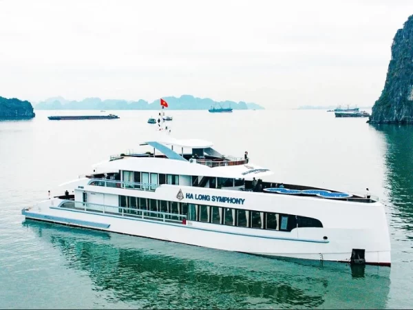 Đặt tour du thuyền Symphony Cruises 5 sao thăm vịnh Hạ Long